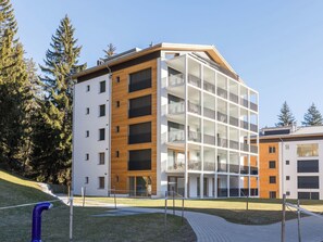 Exterior - Cosy apartment for 4 guests with WIFI, TV, balcony, pets allowed and panoramic view (Waldhaus)
