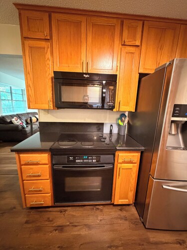 Home Sweet Home 4-bedroom 2 bath in Wichita Falls and close to lake activities