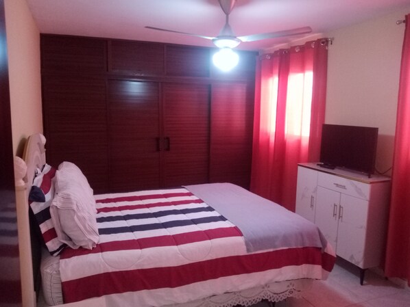 2 Schlafzimmer, Bügeleisen/Bügelbrett, WLAN, Bettwäsche