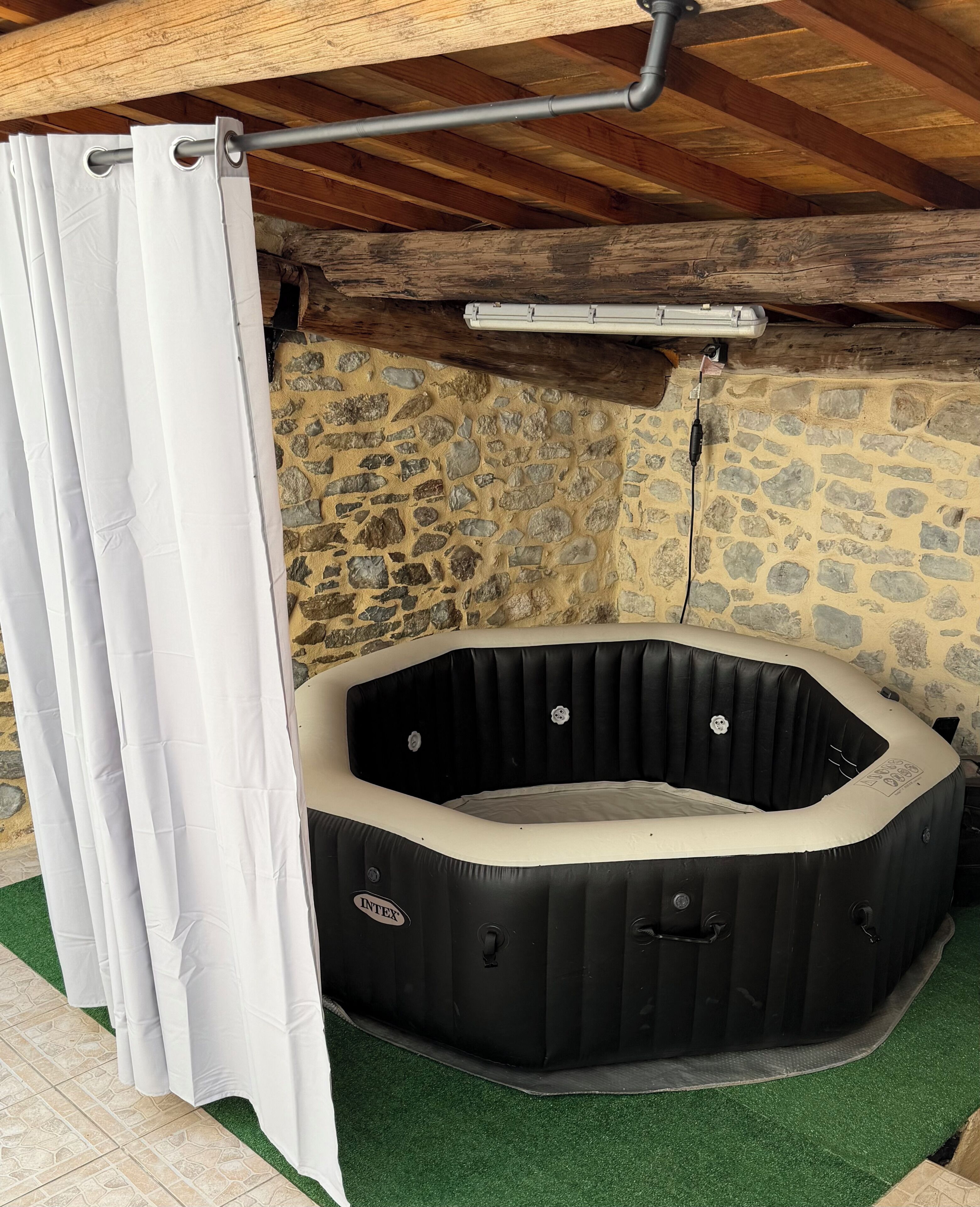 Bain à remous intérieur