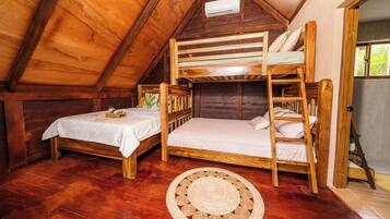 Desk, iron/ironing board, WiFi, bed sheets