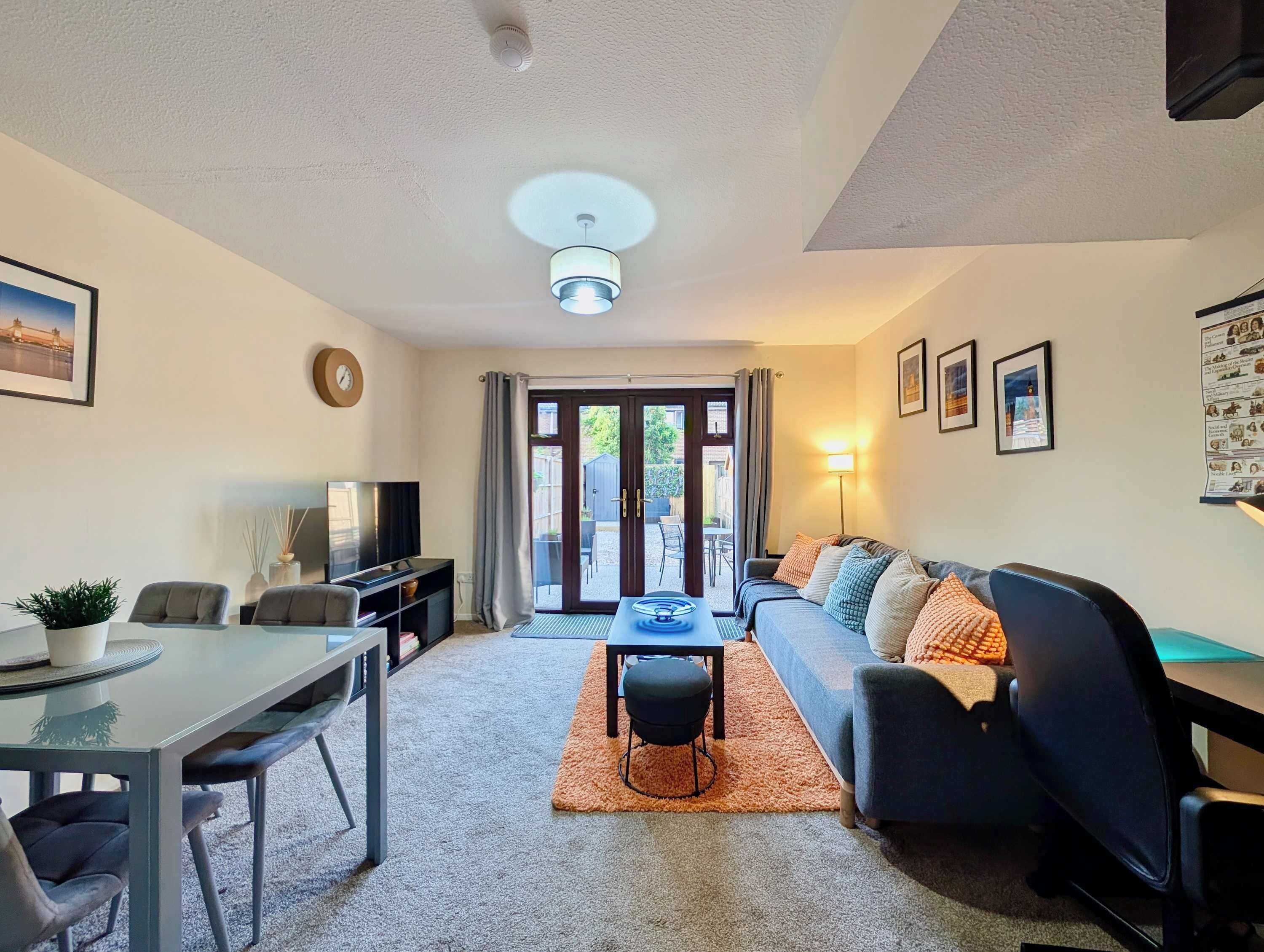 Comfortable 2bed House In Bracknell - Bracknell