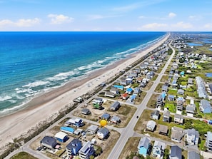 Beach nearby - Have an Oceanside Break Away at North Topsail Beach | Steps to the Beach (North Topsail Beach)