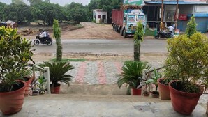 Front of property - Raj Mahal Palace (Sitapur)