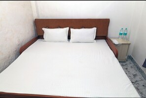 Deluxe Room - D Garden Palace (Sitapur)