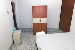 Deluxe Room | Desk, free WiFi - Raj Mahal Palace (Sitapur)