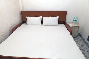 Deluxe Room | Desk, free WiFi - Raj Mahal Palace (Sitapur)