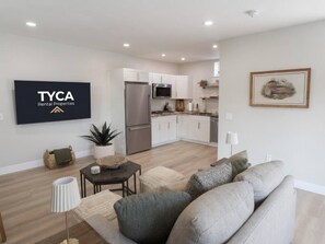 TV - #33- Newly Constructed - Luxury Collection (Plymouth)
