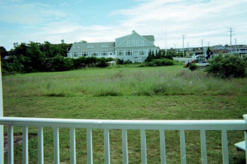 Cozy 1-bedroom resort in wonderful Dennis Port with AC