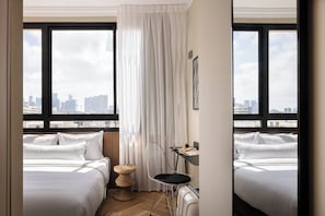 Double Room | ผ้าปูที่นอนฝ้ายอียิปต์, เครื่องนอนระดับพรีเมียม, Wi-Fi ฟรี