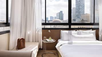 Egyptian cotton sheets, premium bedding, free WiFi