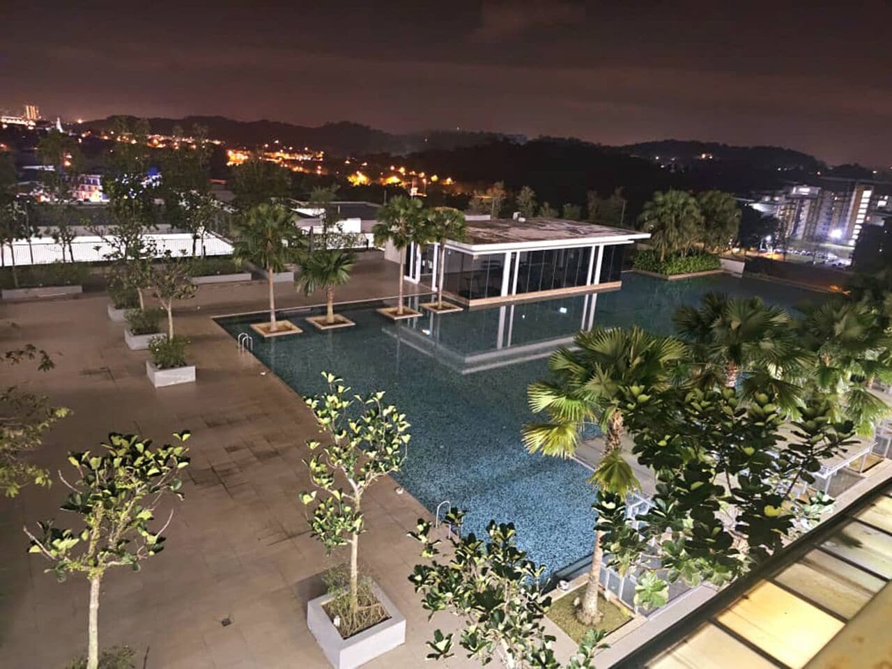 Deluxe Apartment, 2 Queen Beds, Non Smoking, Pool View | Pool | 2 outdoor pools