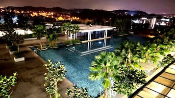 Standard Apartment, 1 Katil Ratu (Queen), Non Smoking | Kolam renang | 2 kolam renang terbuka