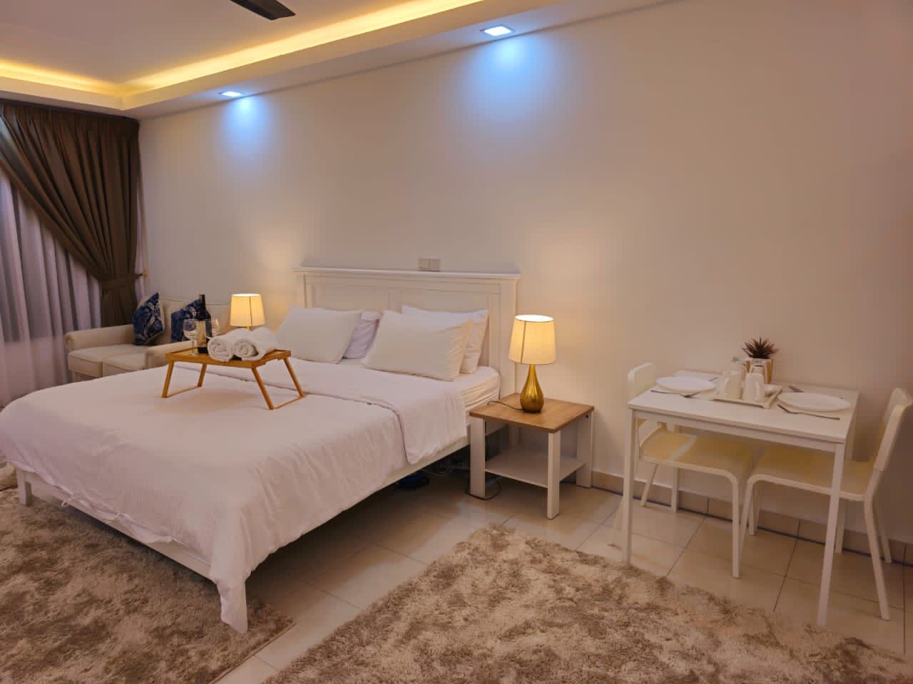 Standard Apartment, 1 Katil Ratu (Queen), Non Smoking | Seterika/papan seterika, Wi-fi percuma, cadar katil 