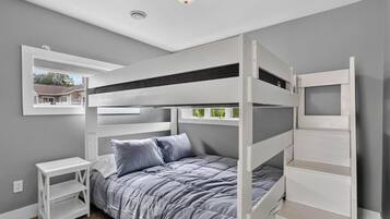 Iron/ironing board, travel crib, WiFi, bed sheets