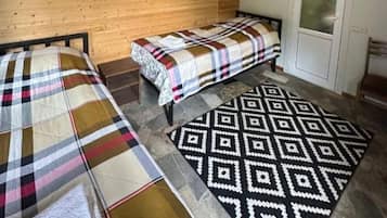 8 bedrooms, Internet, bed sheets