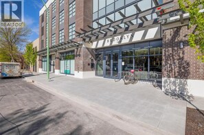 Unclassified image, 4 of 14, button - 2 Bedroom Lakeview in Downtown Kelowna with Rooftop Terrace + EV Parking (Kelowna)