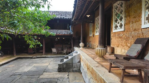 Step Back in Time at L’Auberge de Meo Vac: A Century-Old H’mong Estate