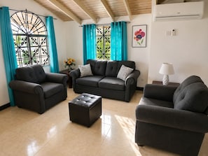 Living area - 2BR Garden Suite – Minutes from a Glowing Lagoon (Falmouth)