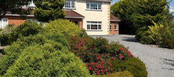 Tunmobi Gardens Apartment 

Cosy, Spacious, secure, Beautiful Gardens. Free park