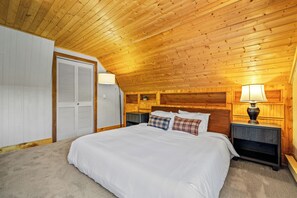 Desk, iron/ironing board, free WiFi, bed sheets - The Overlook at Catamount 1095 (Steamboat springs)