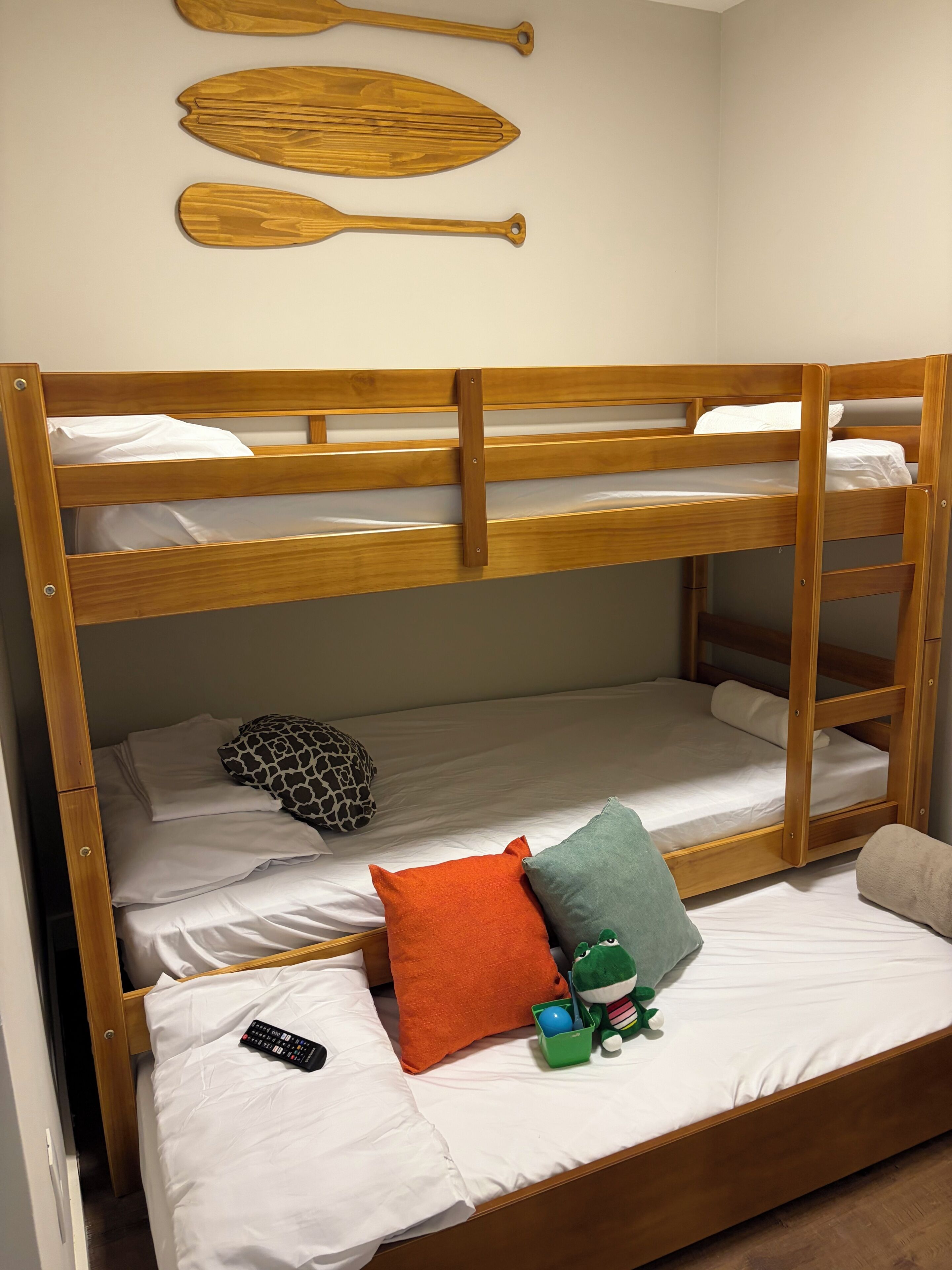 2 habitaciones, tabla de planchar con plancha y wifi gratis 