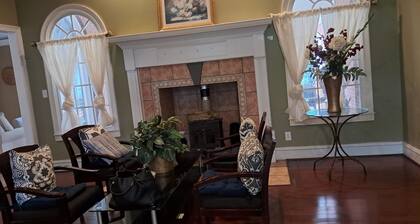 Quiet community, Family-friendly, ready to move in. 3 bedrooms, 2.5 bathrooms.