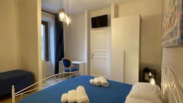 Comfort-Dreibettzimmer | Bügeleisen/Bügelbrett, kostenloses WLAN