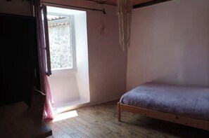 Bügeleisen/Bügelbrett, WLAN, Bettwäsche