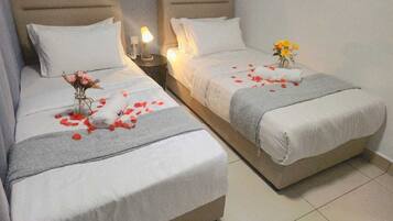 Standard Room, 2 Twin Beds, Non Smoking, City View | Iron/ironing board, free WiFi