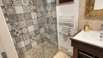 Towels, soap, toilet paper