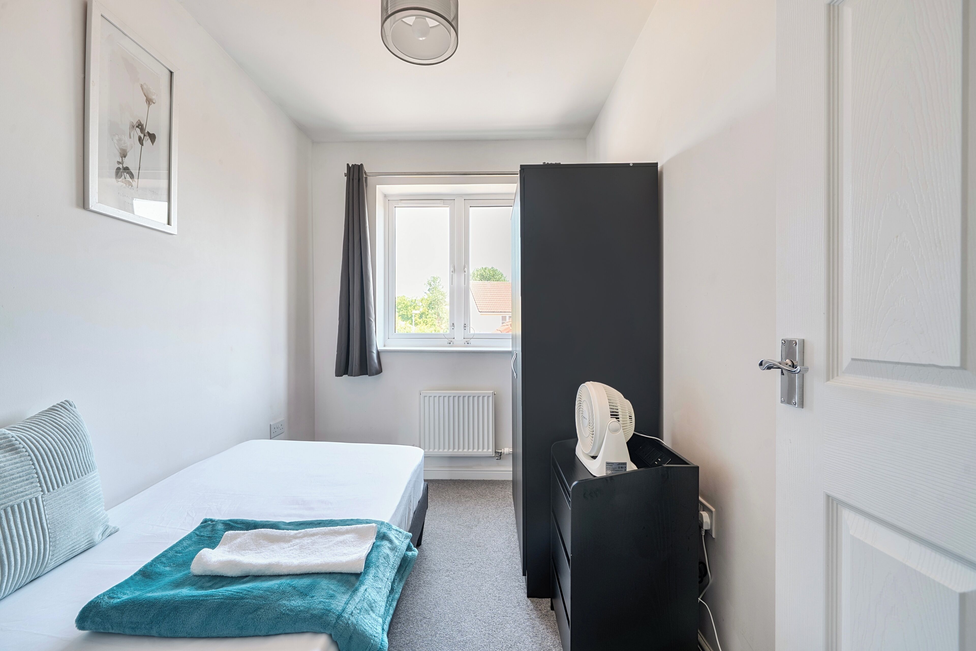 3 habitaciones, tabla de planchar con plancha y wifi gratis 