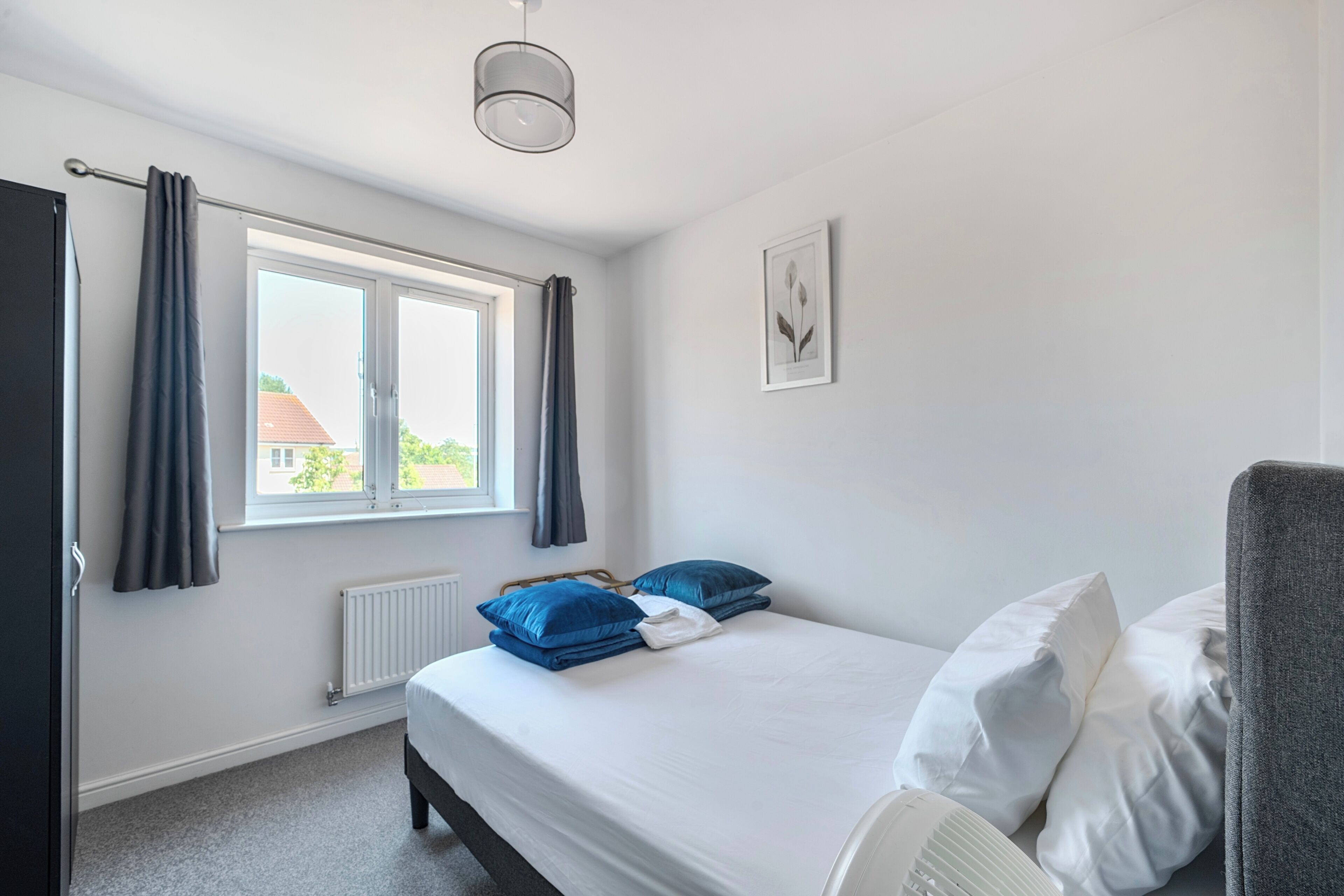 3 bedrooms, iron/ironing board, free WiFi, bed sheets