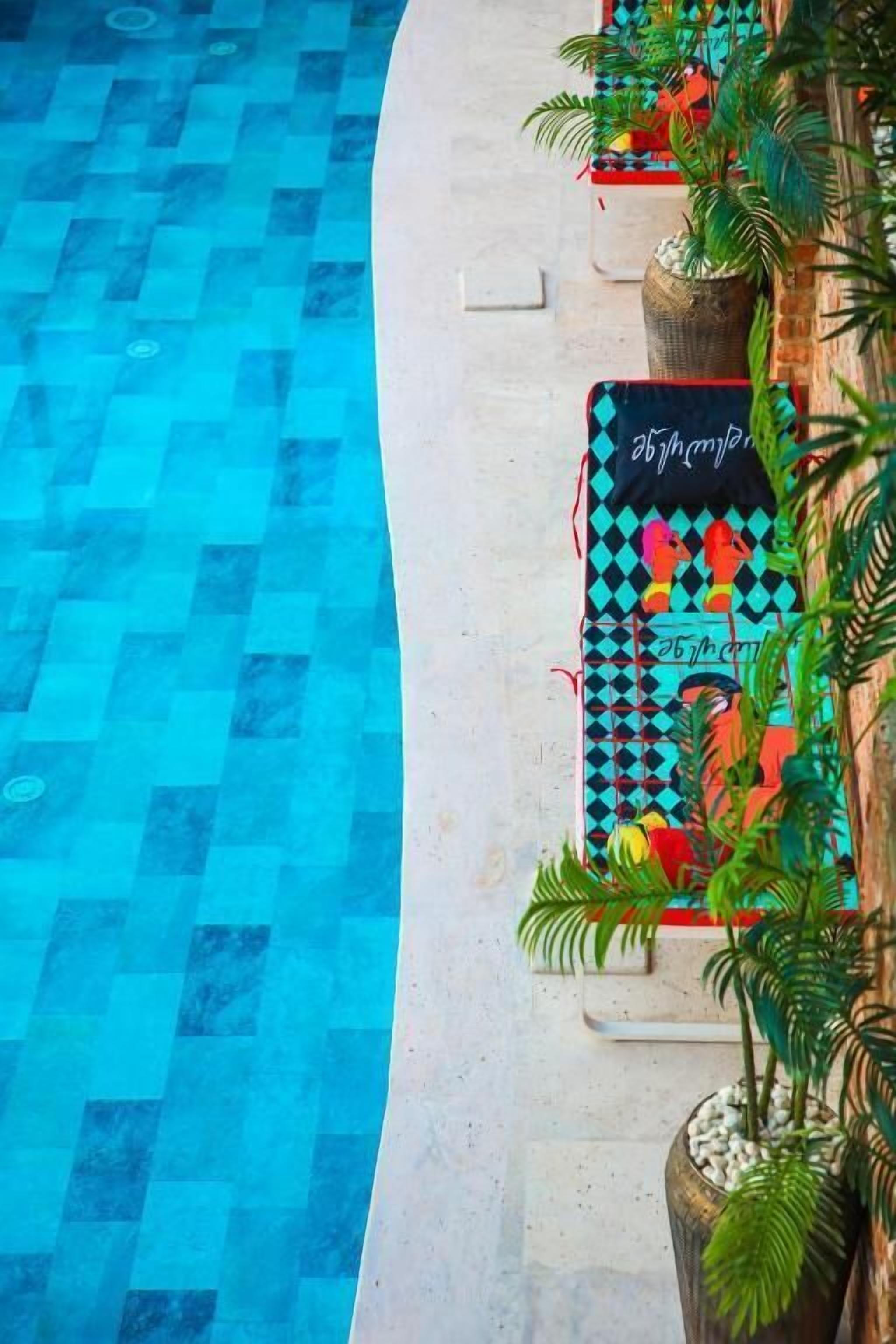 2 indoor pools, seasonal outdoor pool