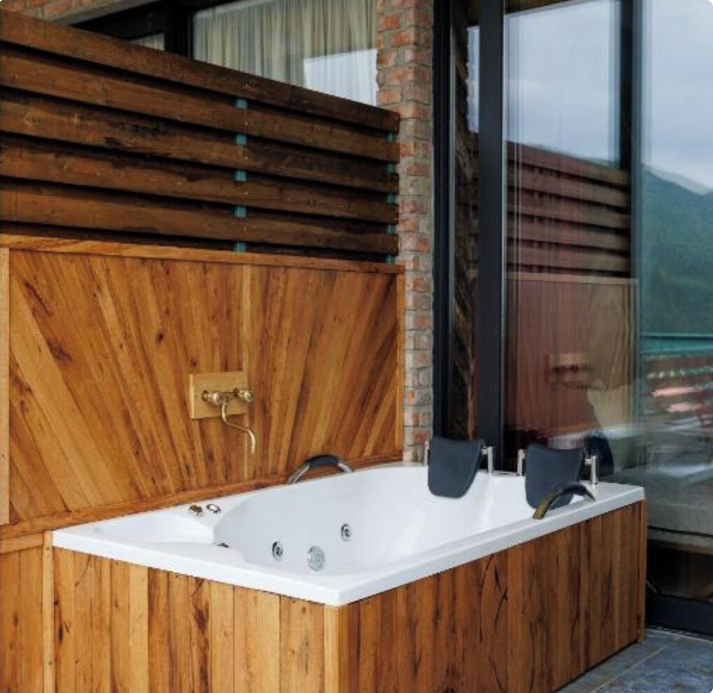 Superior Duplex, Balcony, Garden View | In-room safe, desk, laptop workspace, soundproofing