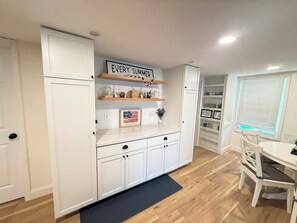 Interior - Pine Lake Escape: 3-bedroom cottage, perfect for relaxing at the lake. (Wild Rose)