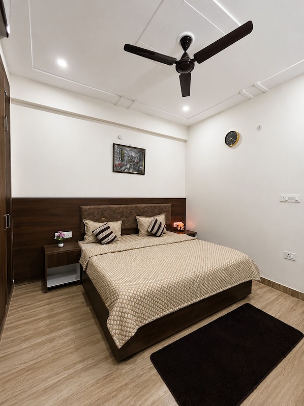 1 bedroom, WiFi, bed sheets