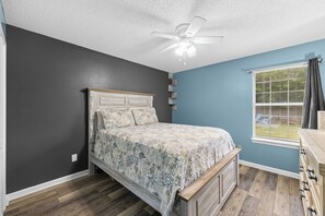 3 Schlafzimmer, Bügeleisen/Bügelbrett, Internetzugang, Bettwäsche