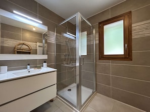 Hair dryer - Bright apartment, mountain view - 6 guests (Briançon)