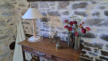 House | Reception