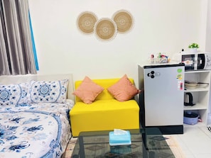 Room, 1 Bedroom, Smoking | Interior - 307 Budget Room, Wifi&utilities Bangkok (Bangkok)