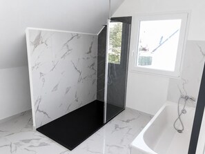 Handtücher, Toilettenpapier