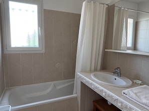 Bathroom - Apartment with parking near beach - 4 guests (Canet-en-Roussillon)