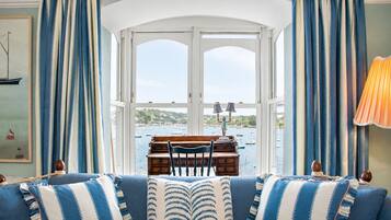 Luxe huis, uitzicht op zee | Woonruimte
