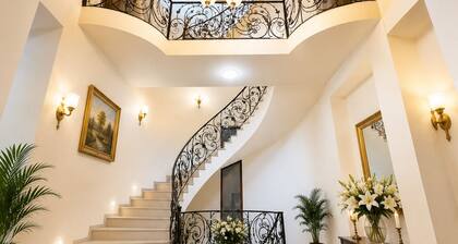 Dreams House Hostel & Hotel