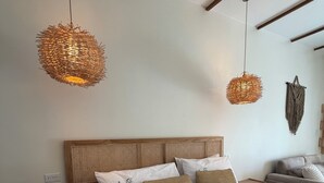1 bedroom, in-room safe, iron/ironing board, WiFi (free) - Boutique Studio | King Bed & Pool | Unit 2 | Aluna (Savaneta)