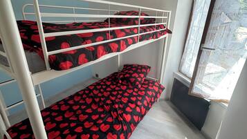 3 habitaciones, wifi gratis y ropa de cama