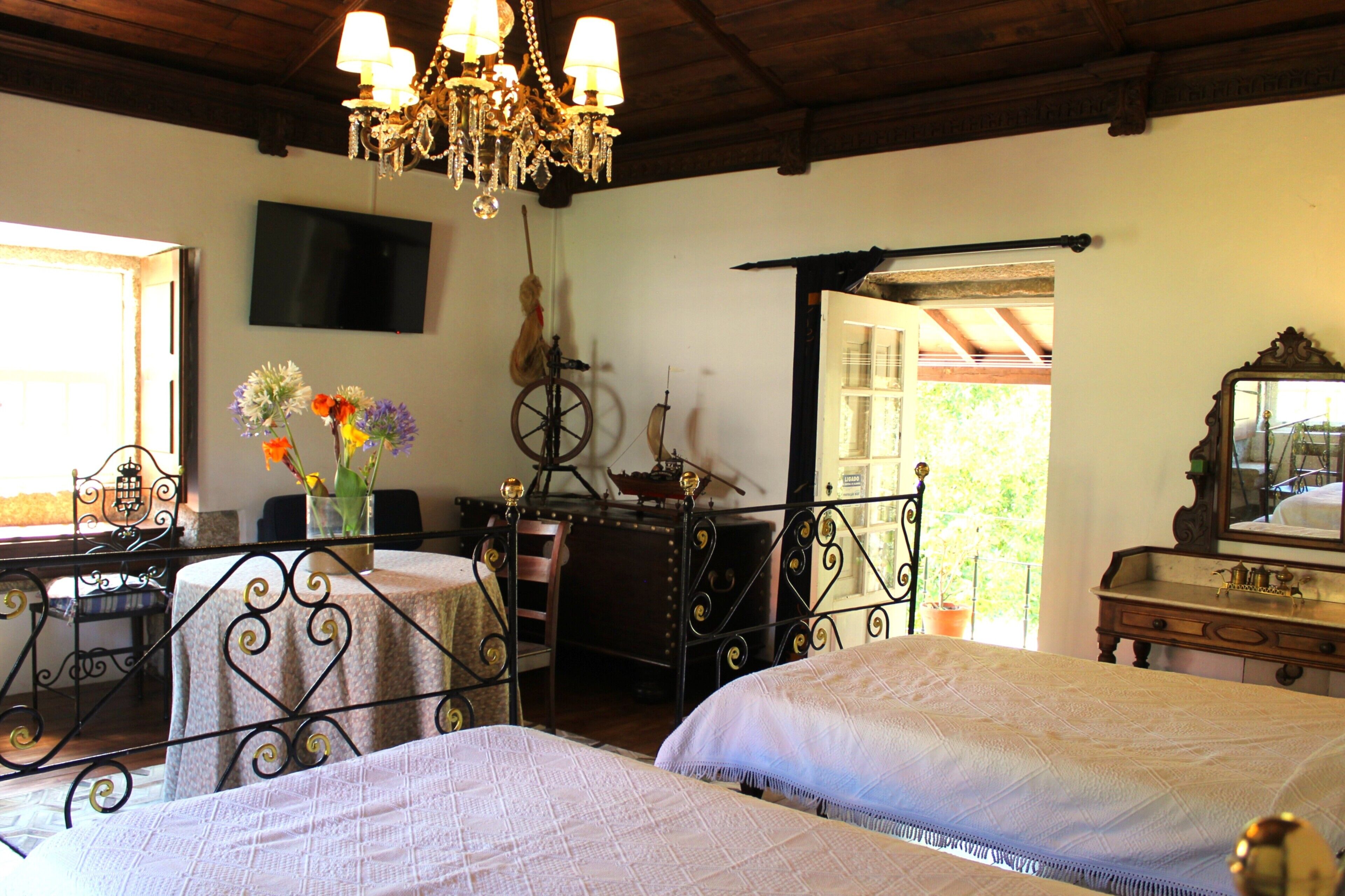 6 chambres, Wi-Fi gratuit, draps fournis