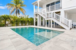 Pool - The Oasis • Heated Pool • Elevator • Beach Walk (Fort Myers Beach)
