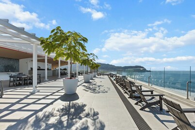 Casa Paz y Amor - Deluxe beachfront 1 Bedroom Condo!